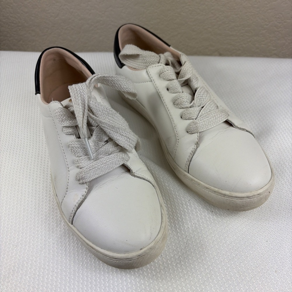 Kate Spade Sneaker Womens 8B Leather White w/ Black Trim Alanna Low Top Non-Slip